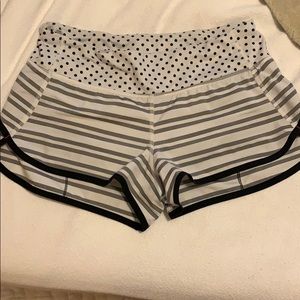 Lulu  shorts. 2.5 inseam.